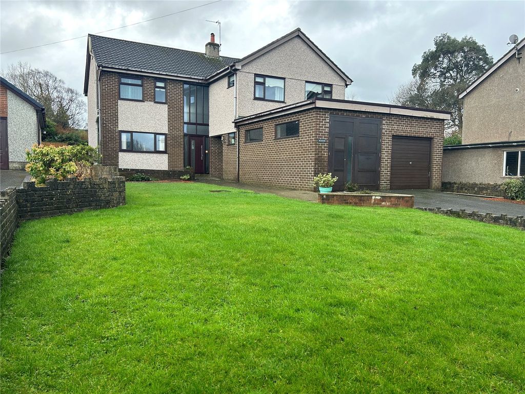 Property photo 1 of 24 Picture No. 01