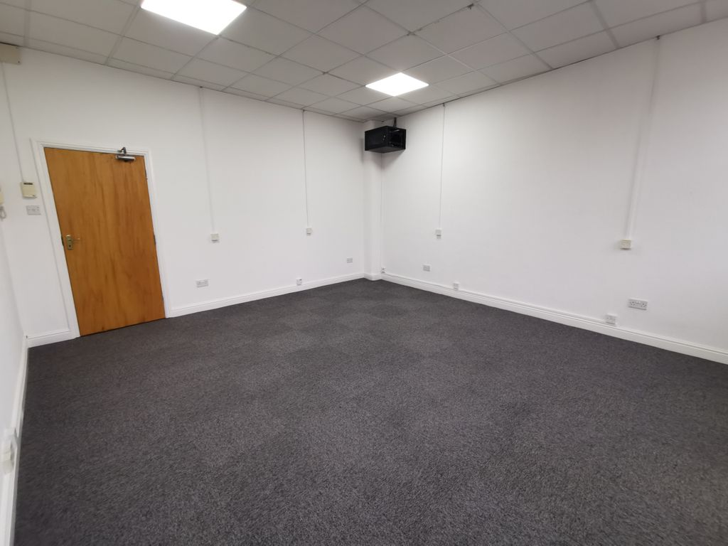 Property photo 2 of 5