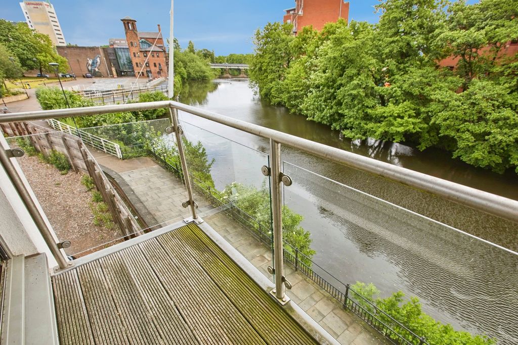 Property photo 3 of 16 Pbox-Img.Jpg