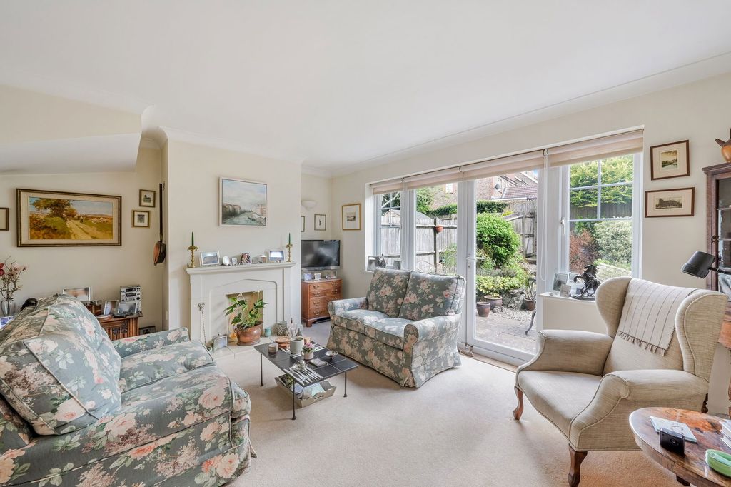 Property photo 3 of 19
