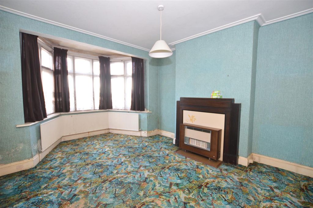 Property photo 2 of 9 14 Pauline Crescent Dining Room.Jpg