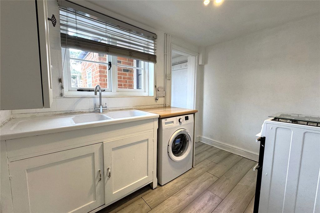 Property photo 3 of 12 Picture No. 17