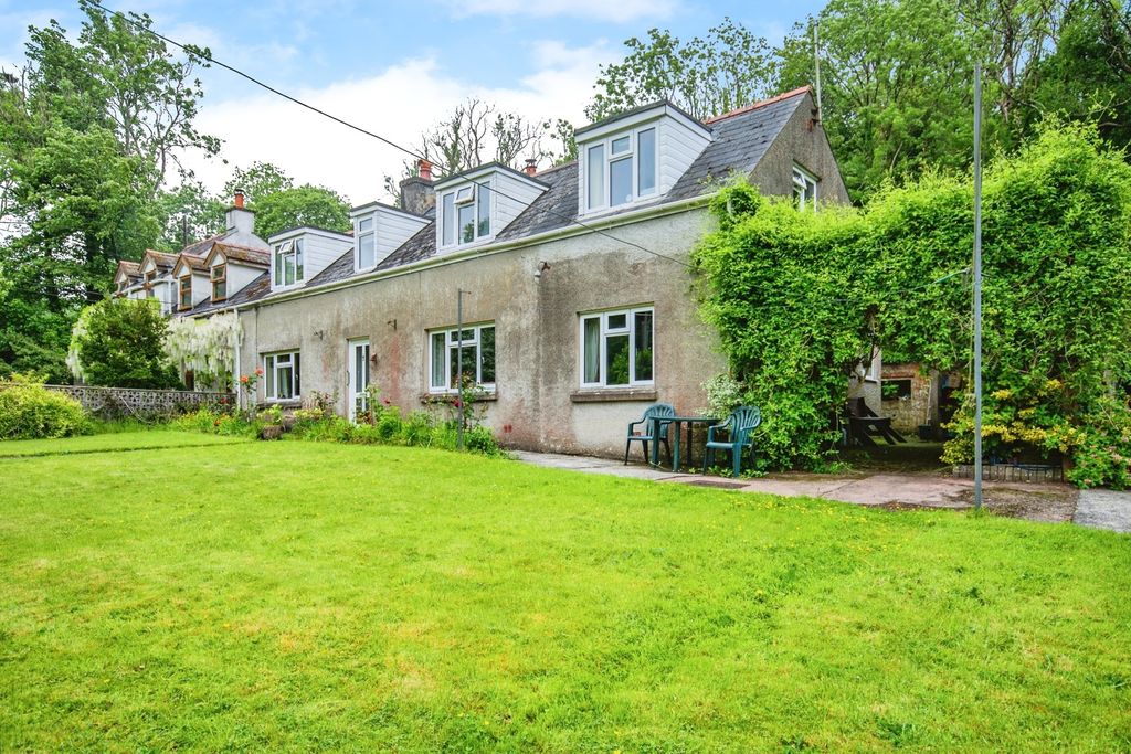 Property photo 1 of 17 Photo