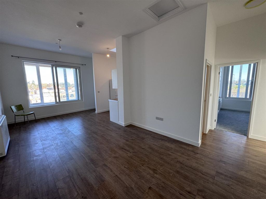 Property photo 3 of 14 Reception Room