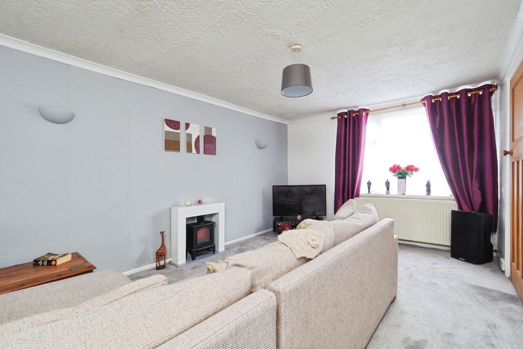 Property photo 3 of 16 Pbox-Img.Jpg