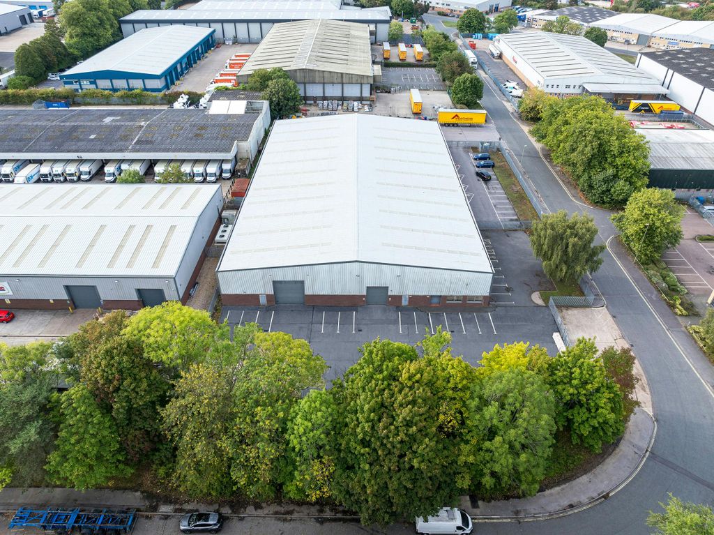 Property photo 2 of 7 Nursling 6 Air  Sept 20252 Rt Mr.Jpg