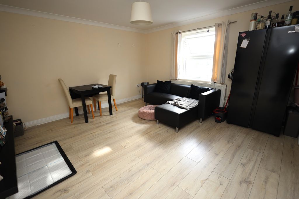 Property photo 3 of 6 1U7A0571