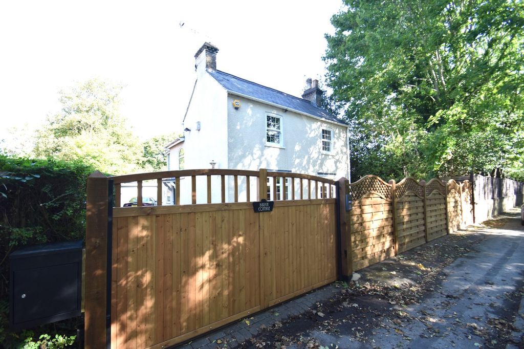 Property photo 2 of 18 Picture No. 31