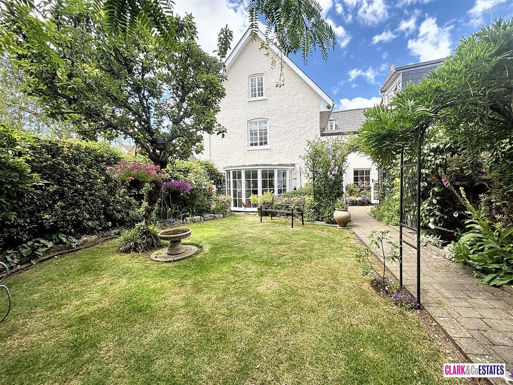 Property photo 1 of 20 Main Picture