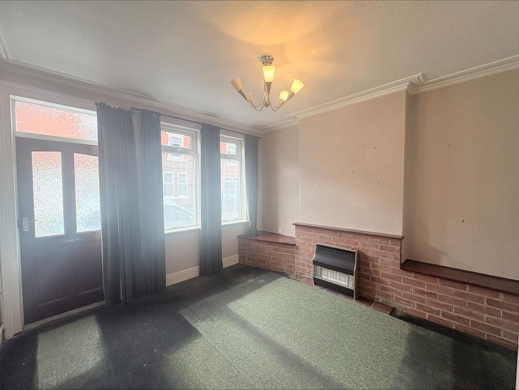 Property photo 3 of 17
