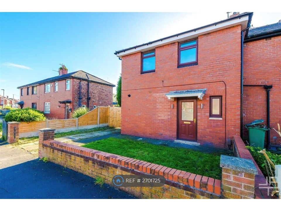 Property photo 3 of 32