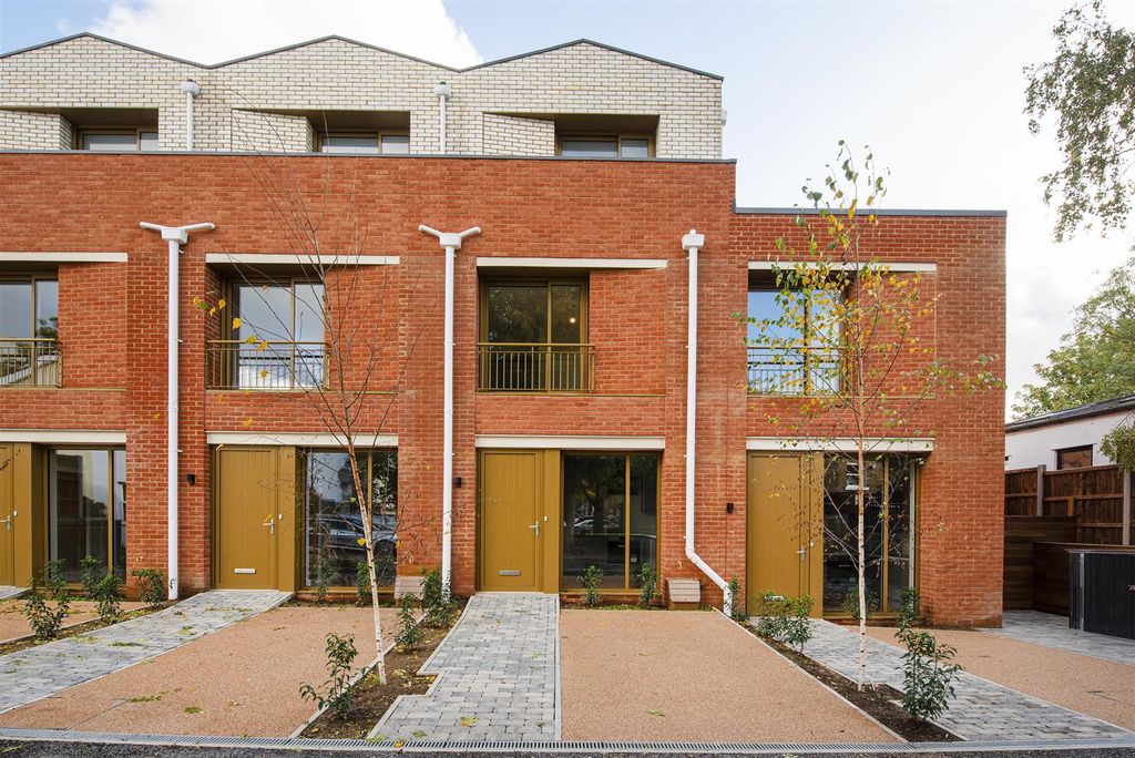 Property photo 1 of 20 Helliwell &amp; Co.