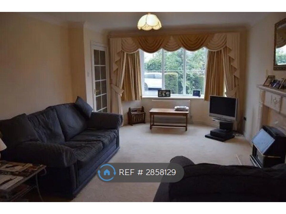 Property photo 3 of 8