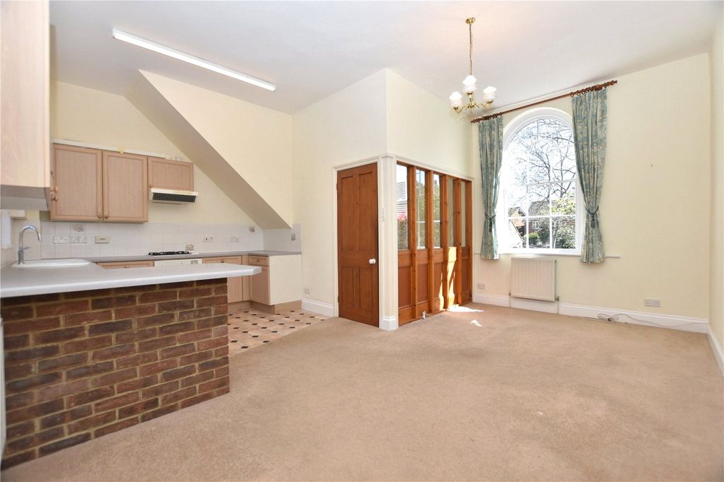 Property photo 2 of 10 Picture No. 09