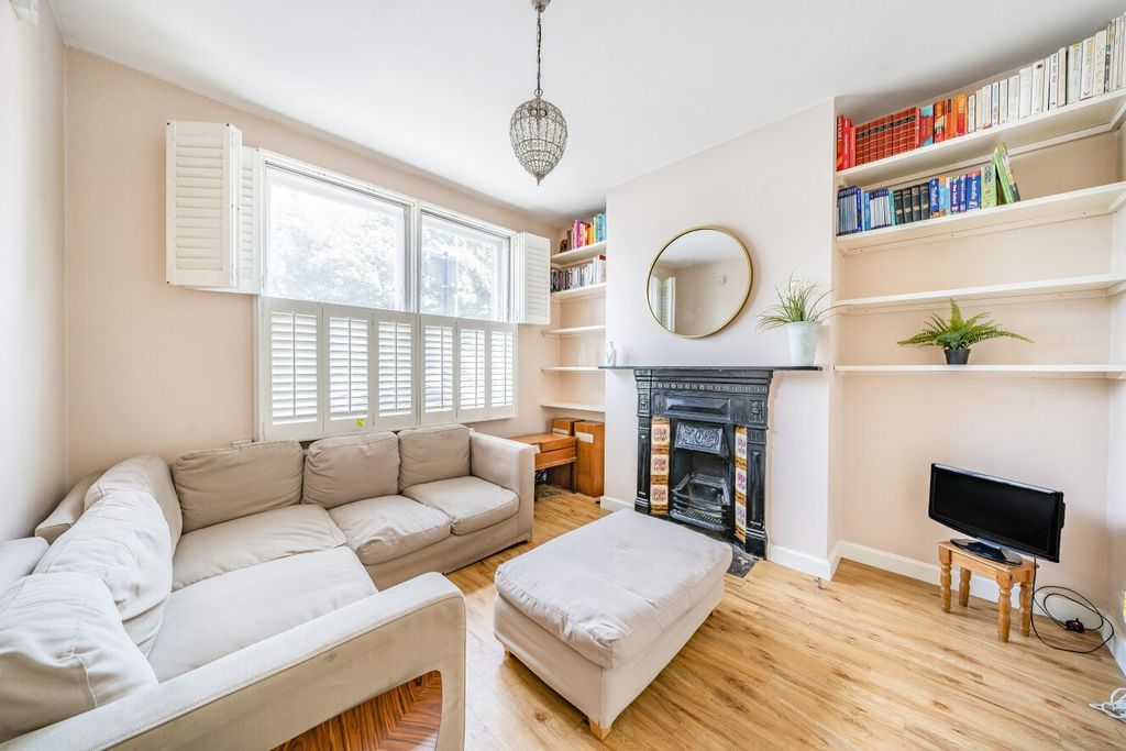 Property photo 1 of 18 Picture No. 05