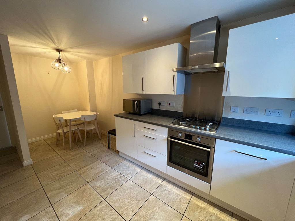 Property photo 2 of 22 Picture No. 06