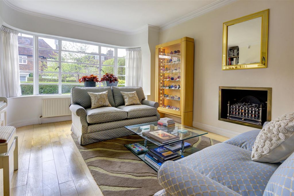 Property photo 3 of 13 3.Jpg