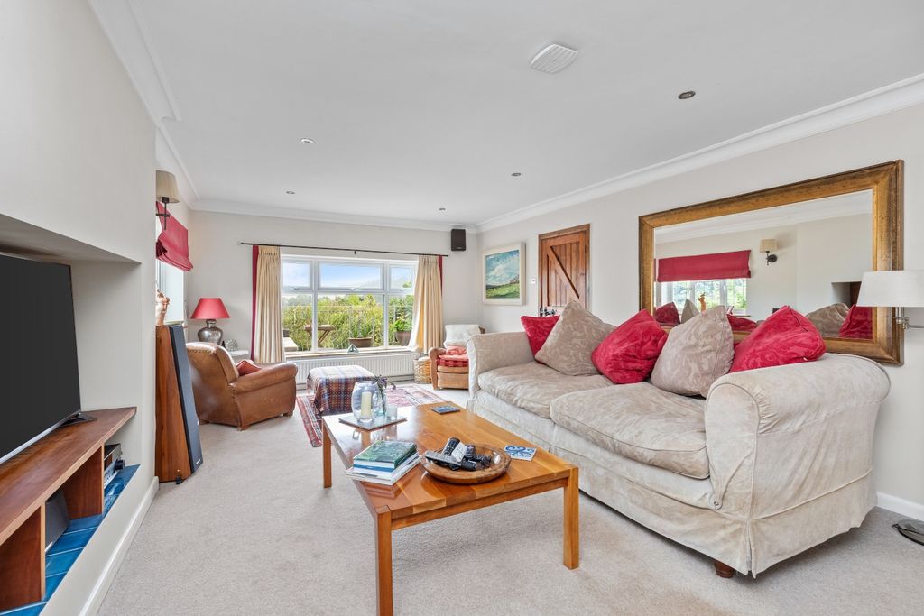 Property photo 2 of 27 3502985