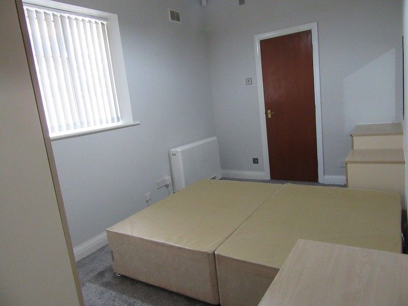 Property photo 3 of 8 Bedroom