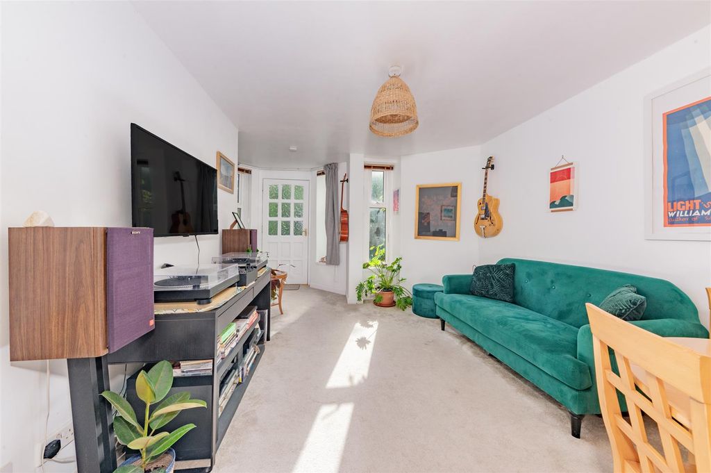 Property photo 2 of 14 330A Perth Road Dundee-10.Jpg