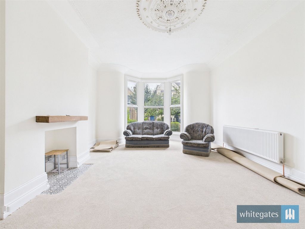 Property photo 3 of 21 Picture No. 02