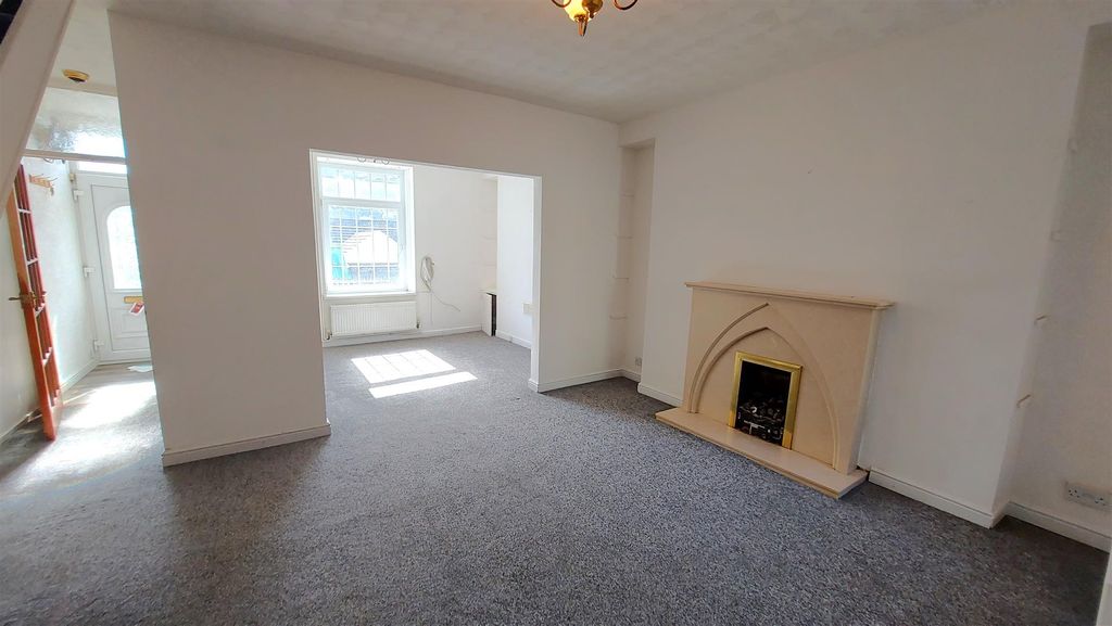 Property photo 3 of 18 20260408_151501.Jpg