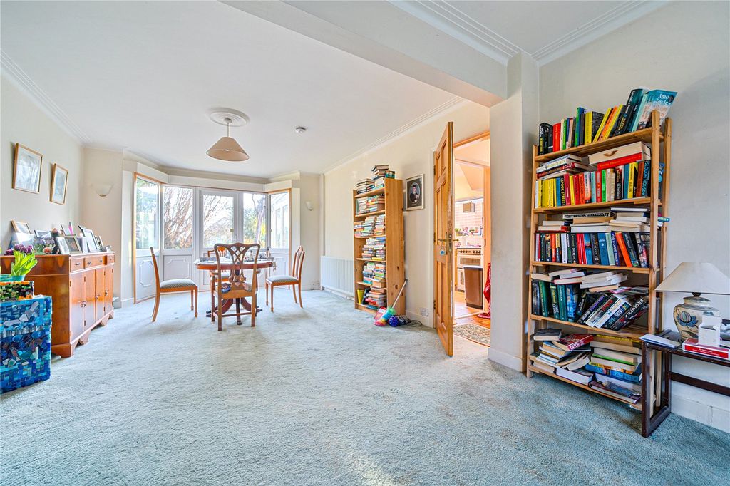 Property photo 2 of 24 Picture No. 13