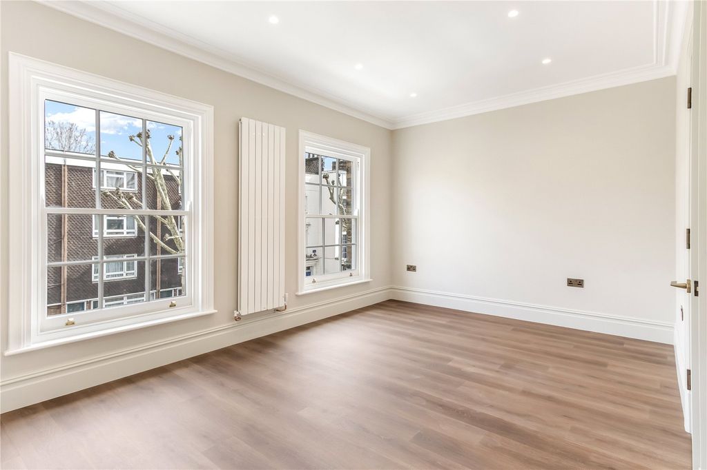 Property photo 3 of 21 Picture No. 01