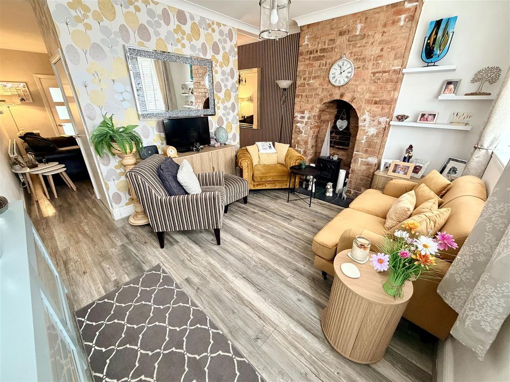 Property photo 3 of 16 Img_1574.Jpeg