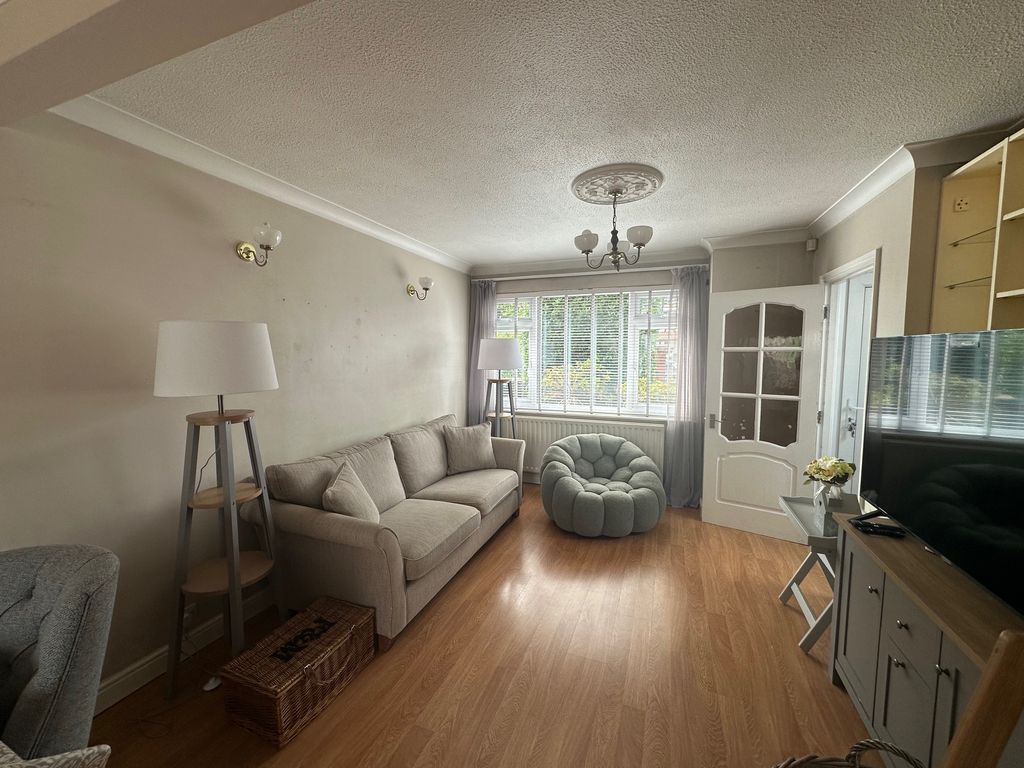 Property photo 3 of 15