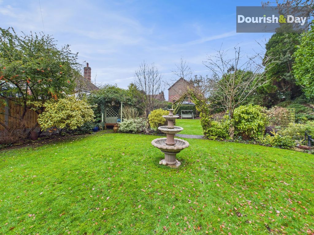 Property photo 3 of 48