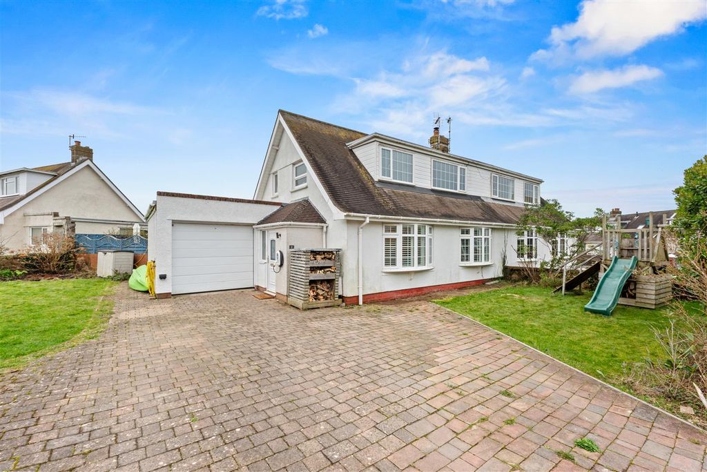 Property photo 1 of 30 External