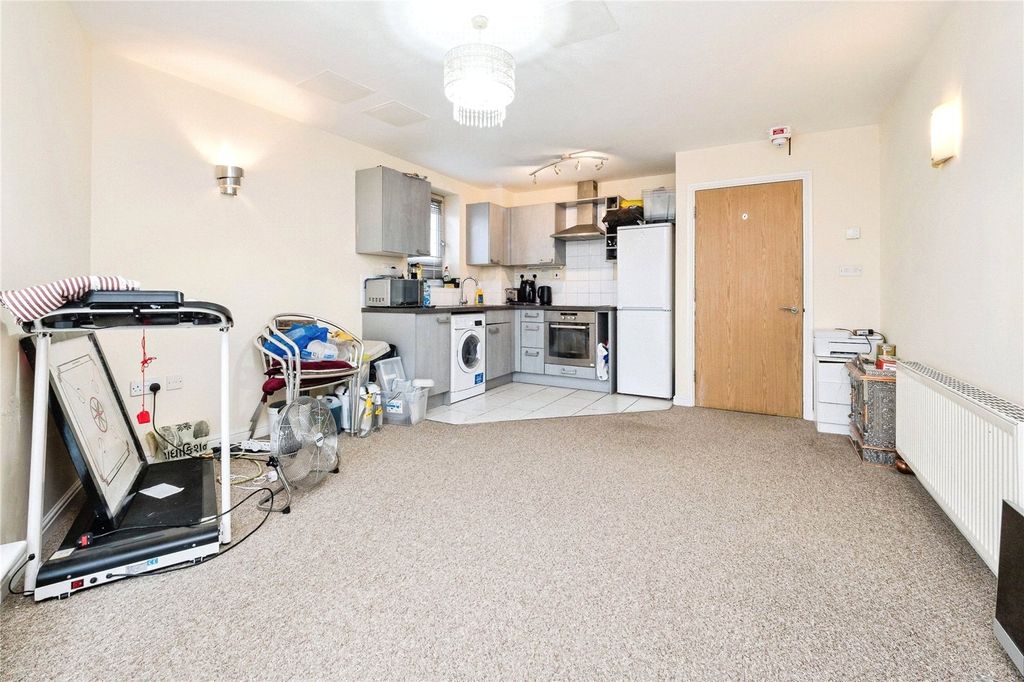 Property photo 3 of 12 Picture No. 15