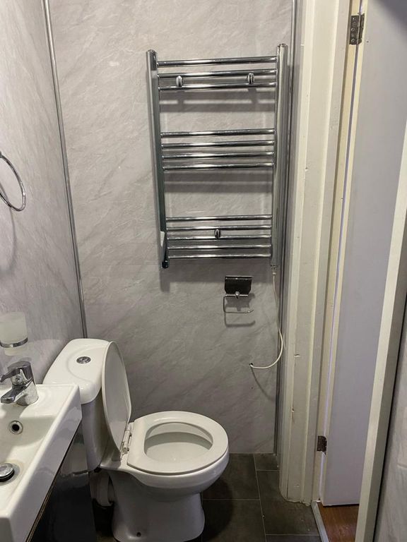 Property photo 2 of 3