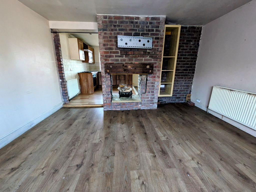 Property photo 2 of 15 1000018875