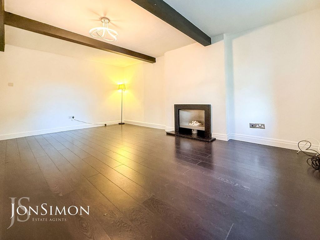 Property photo 3 of 24