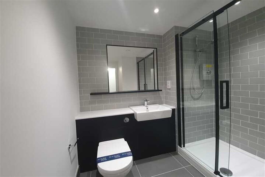 Property photo 3 of 6 Bathroom