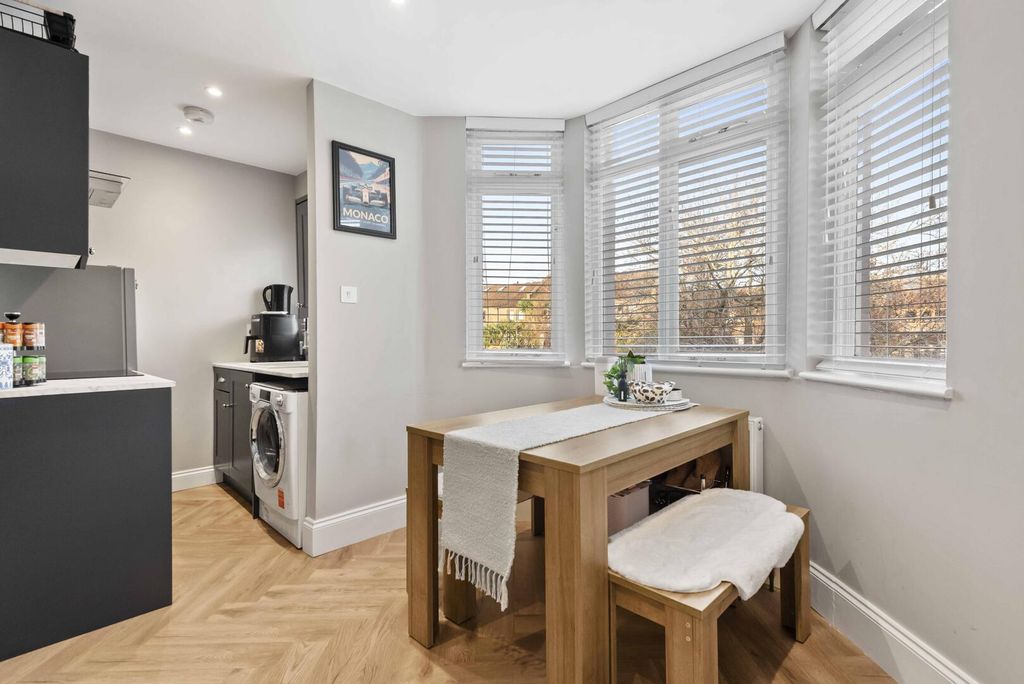 Property photo 2 of 12 Dining Room