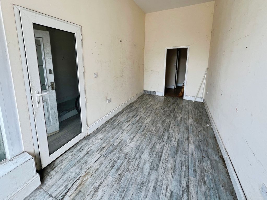 Property photo 2 of 10 Img_5661