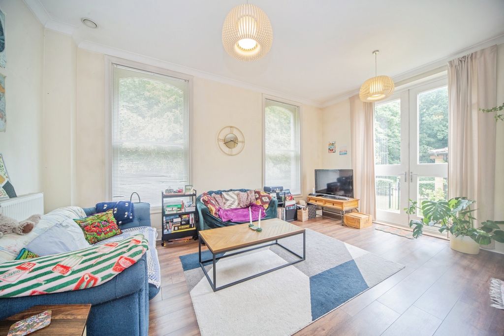 Property photo 2 of 18 Pbox-Img.Jpg