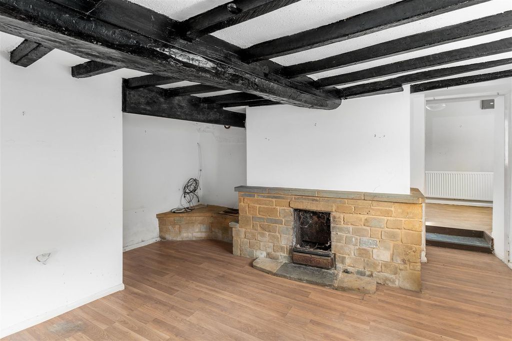 Property photo 2 of 14 Green View Cottage, Little Bourton-6.Jpg