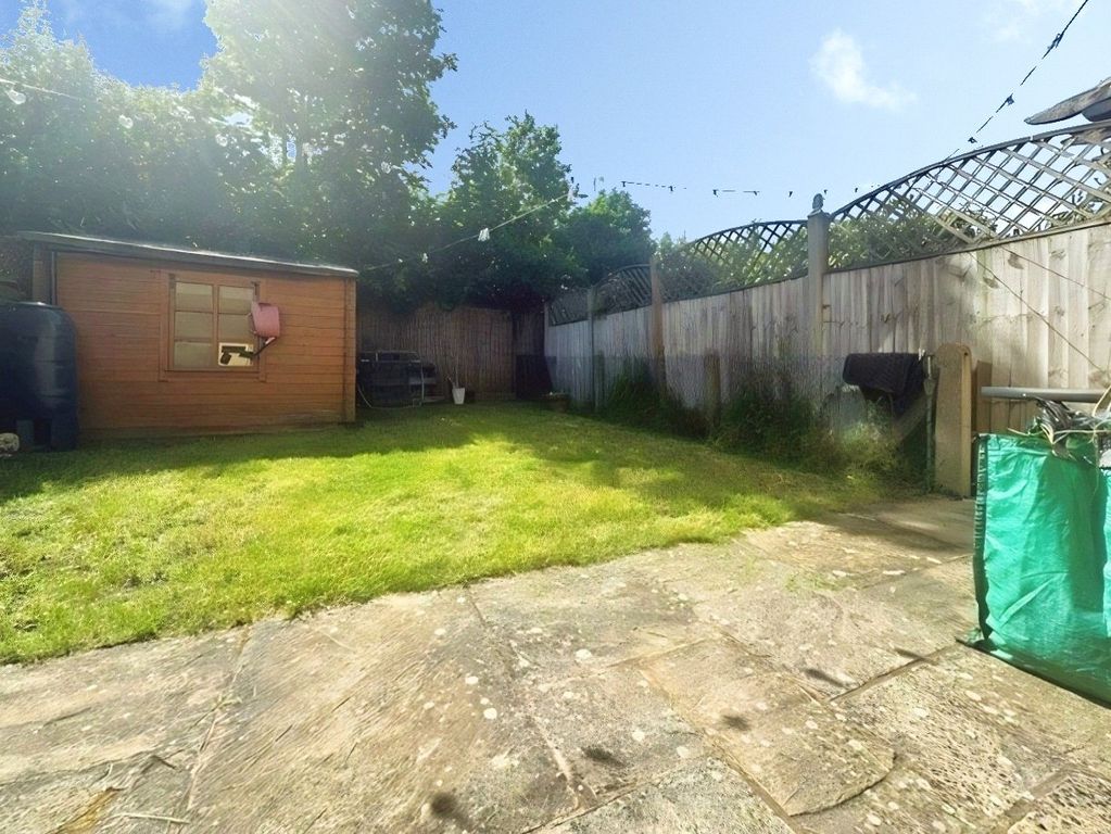 Property photo 2 of 9 Picture No. 11