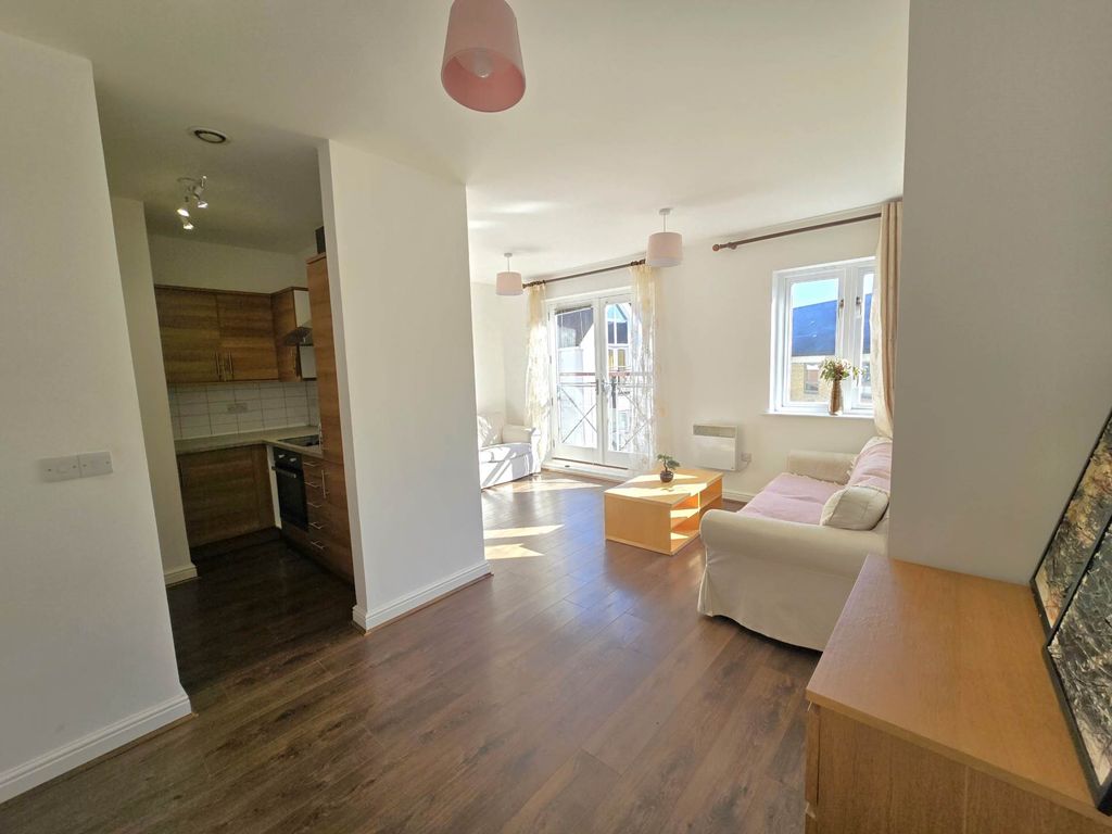 Property photo 2 of 9
