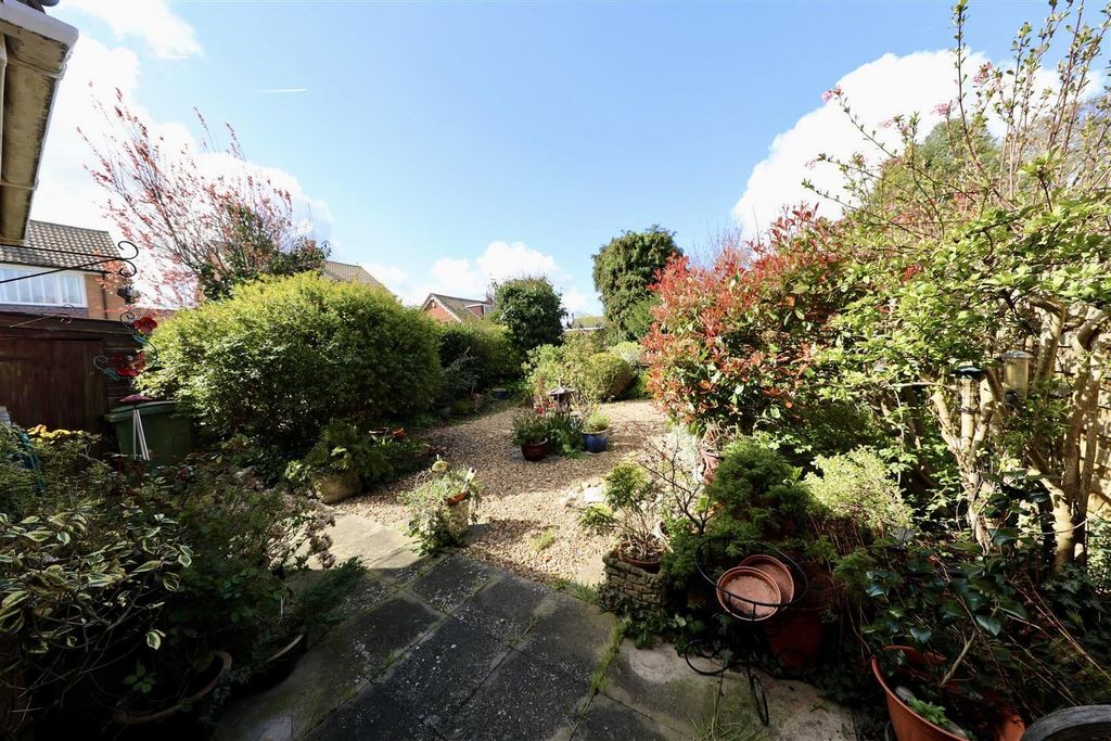 Property photo 3 of 22 Outside