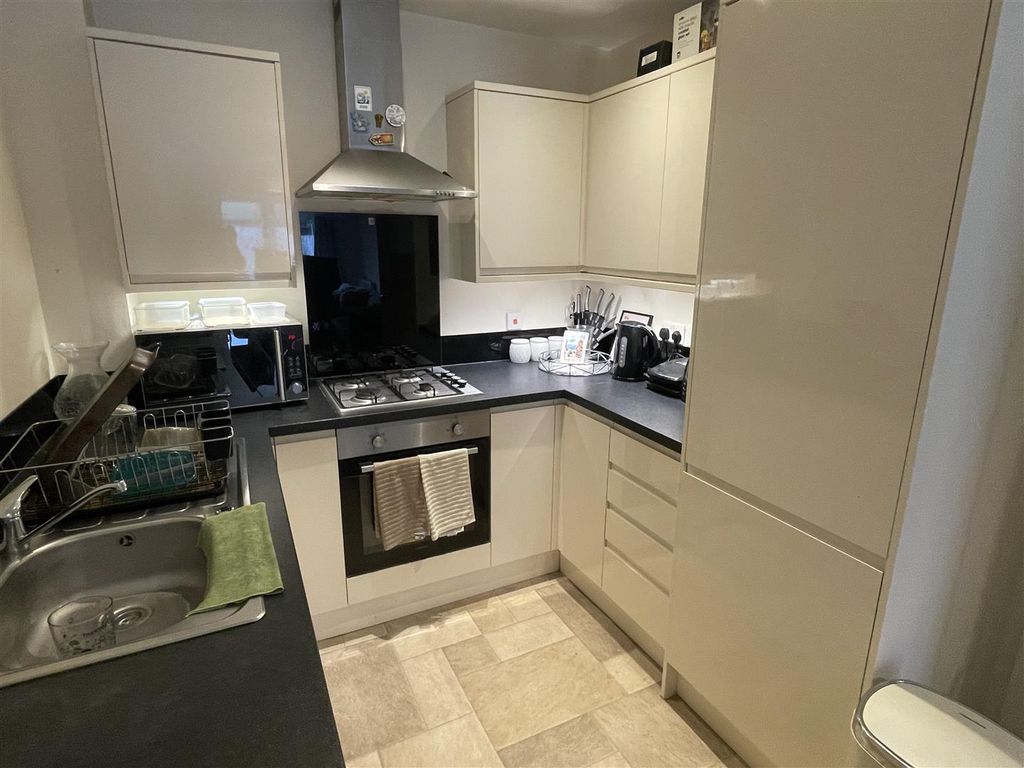 Property photo 3 of 8 Img_1162.Jpg