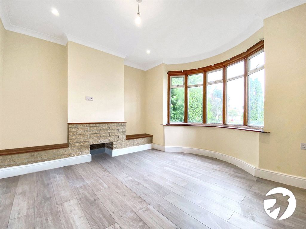 Property photo 2 of 11 Picture No. 19