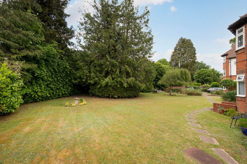 Property photo 3 of 11