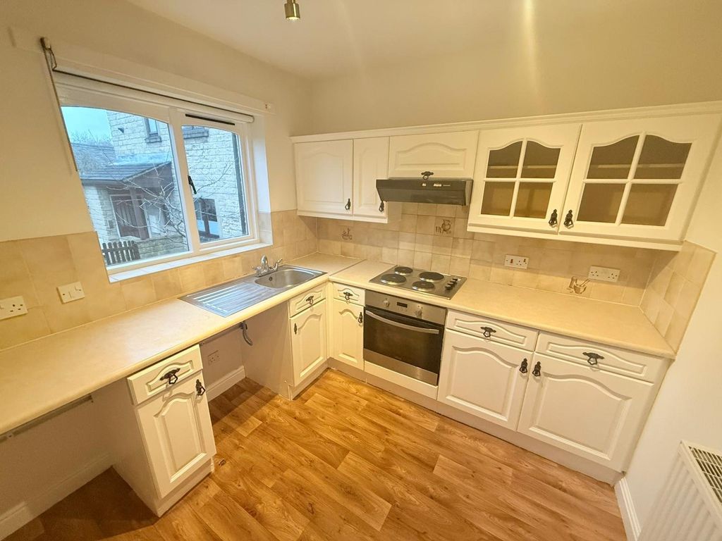 Property photo 2 of 18 Picture No. 29