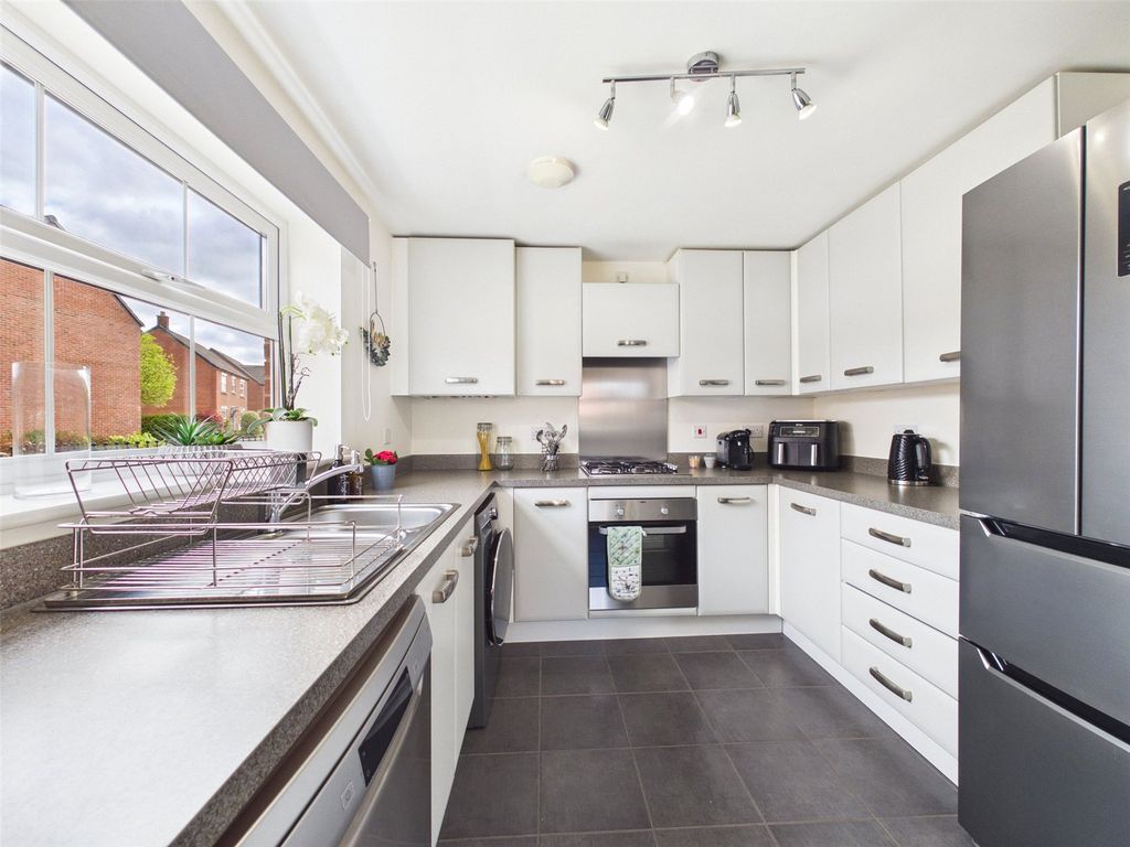 Property photo 2 of 14 Picture No. 02