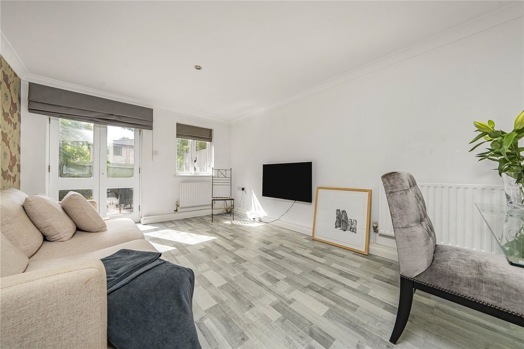 Property photo 1 of 13 Picture No. 01